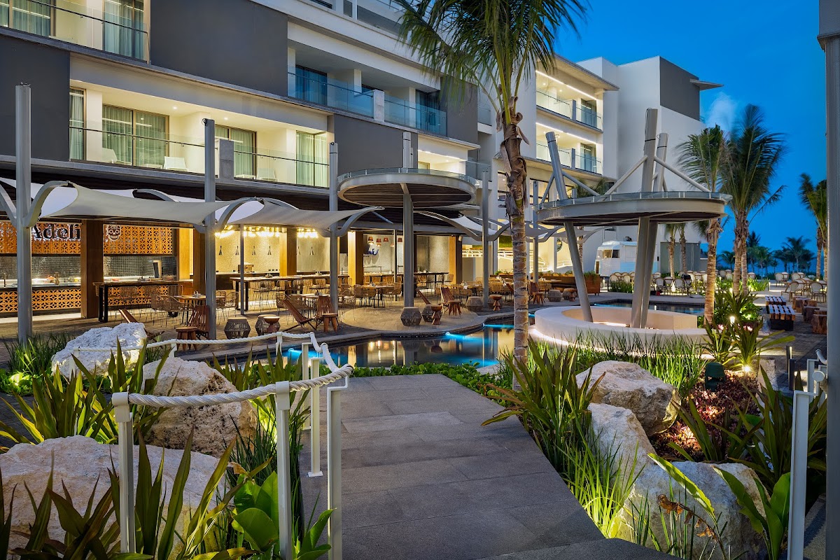 Catalonia Grand Costa Mujeres All Suites & Spa - Photo 1