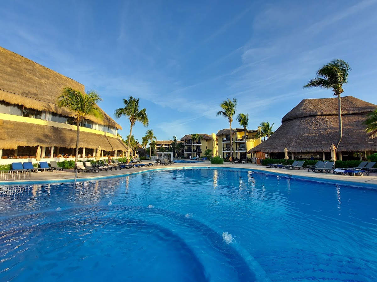 Catalonia Yucatan Beach - Photo 3