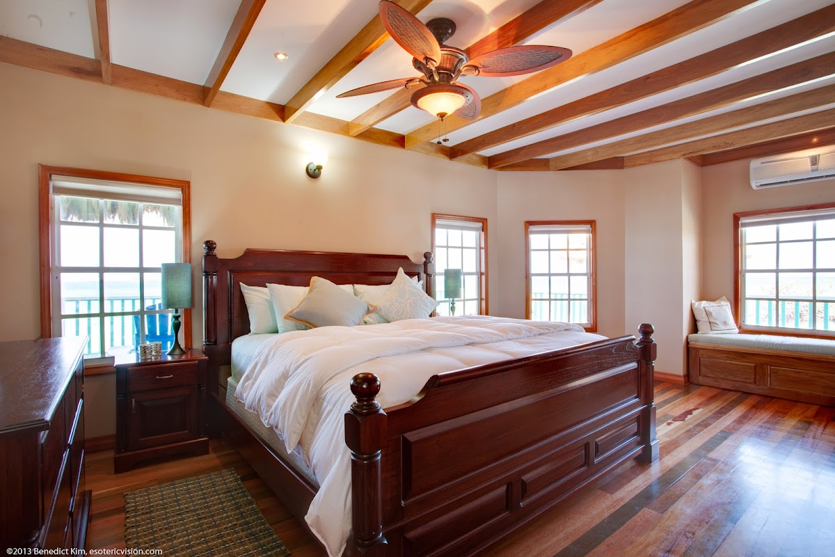 Coco Plum Island Resort - Photo 2