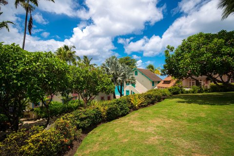 Crystal Cove by Elegant Hotels - Photo 1