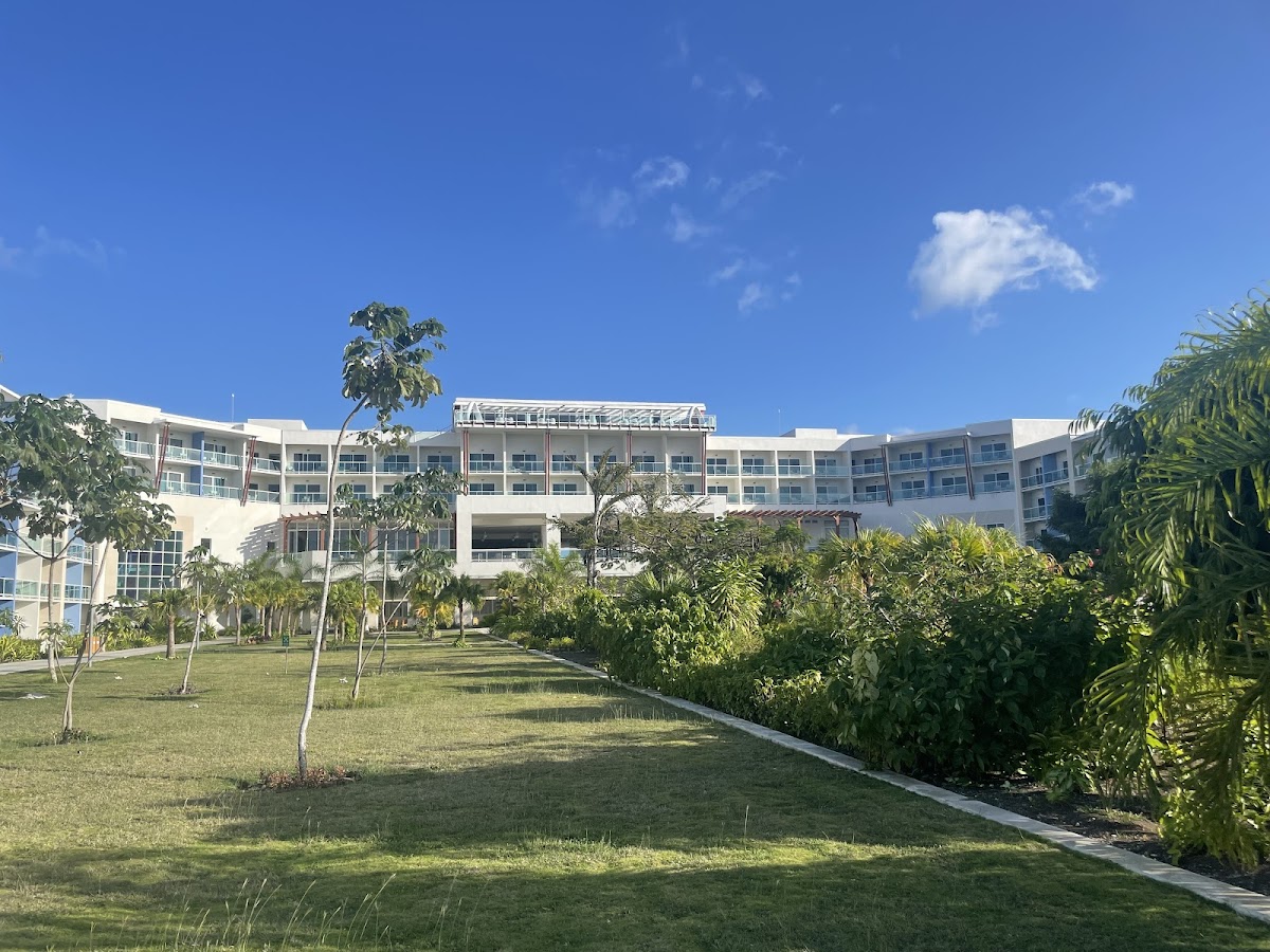 Gran Muthu Almirante Beach Hotel - Photo 1