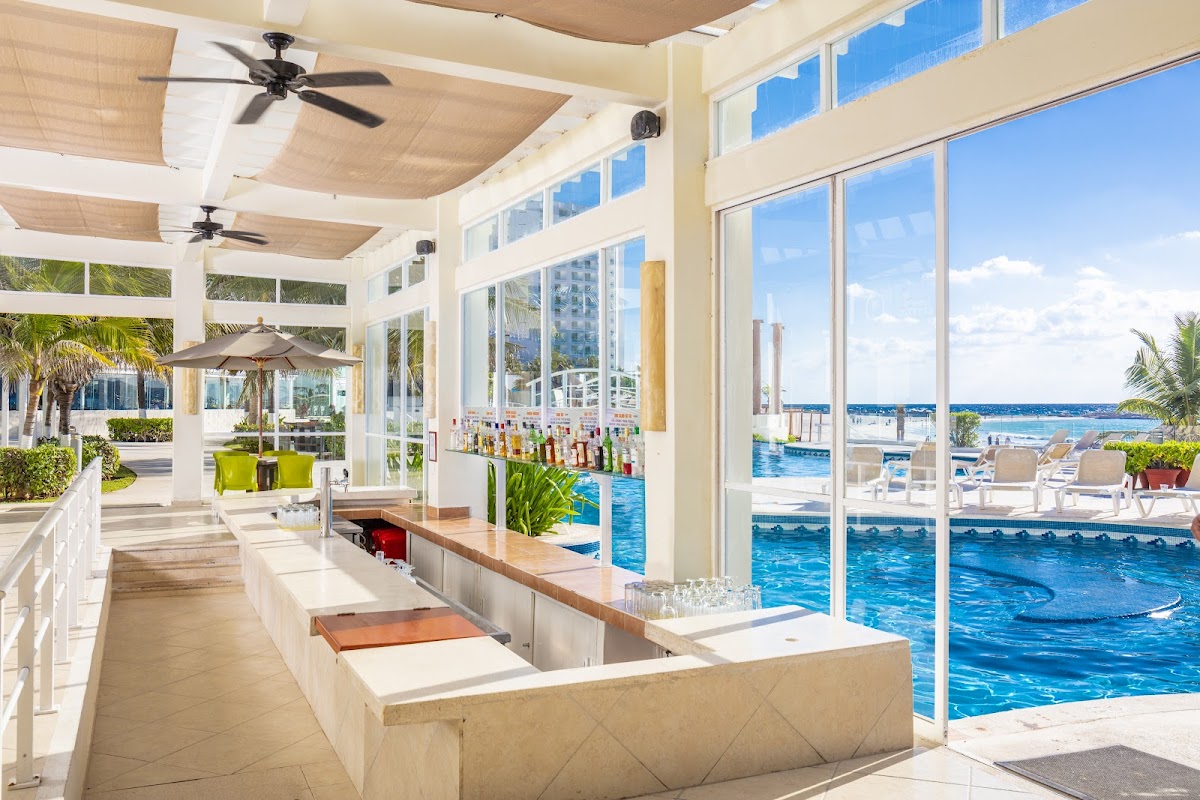 Hotel Krystal Cancun - Photo 3