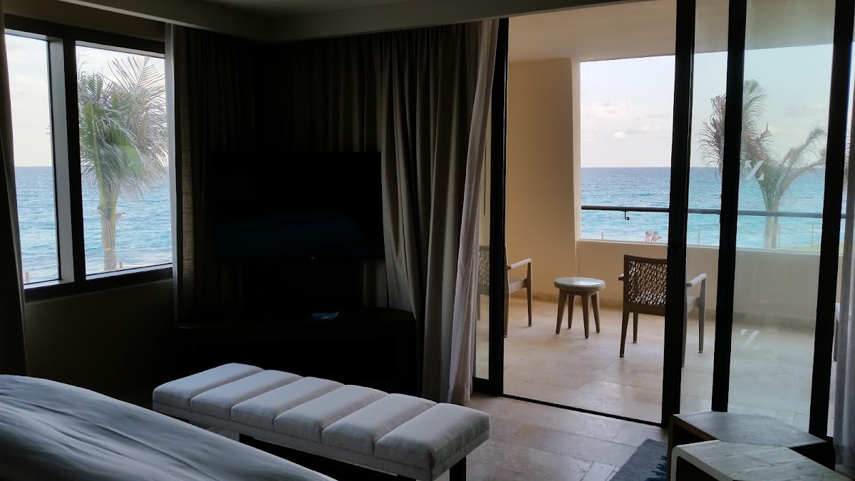 Hyatt Ziva Cancun - Photo 2