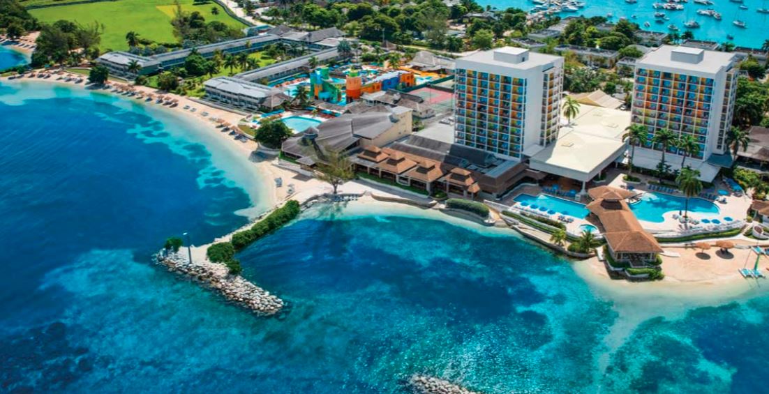 Oasis at Sunset Montego Bay - Photo 1