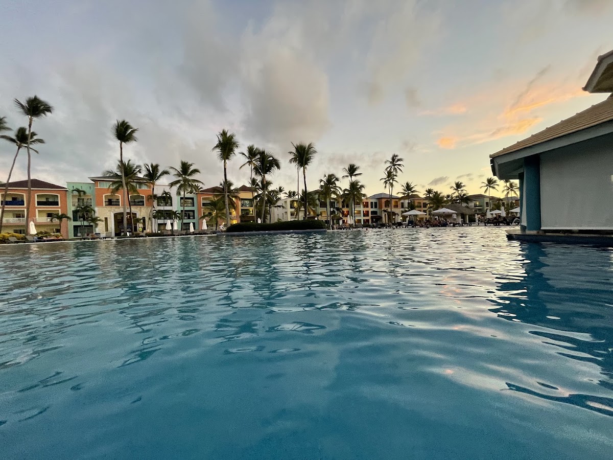 Ocean Blue & Sand Beach Resort - Photo 3