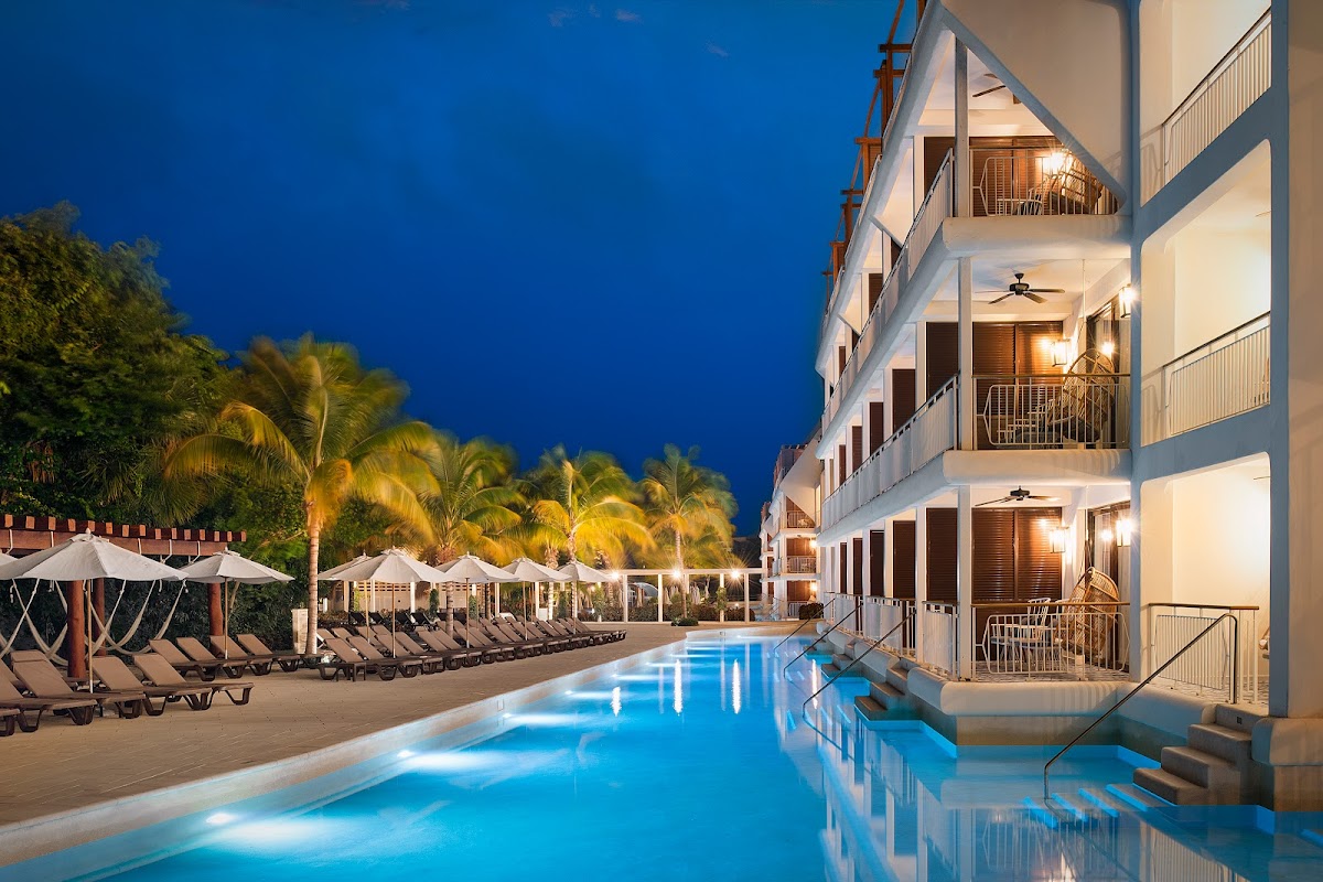 Ocean Riviera Paradise - Photo 1