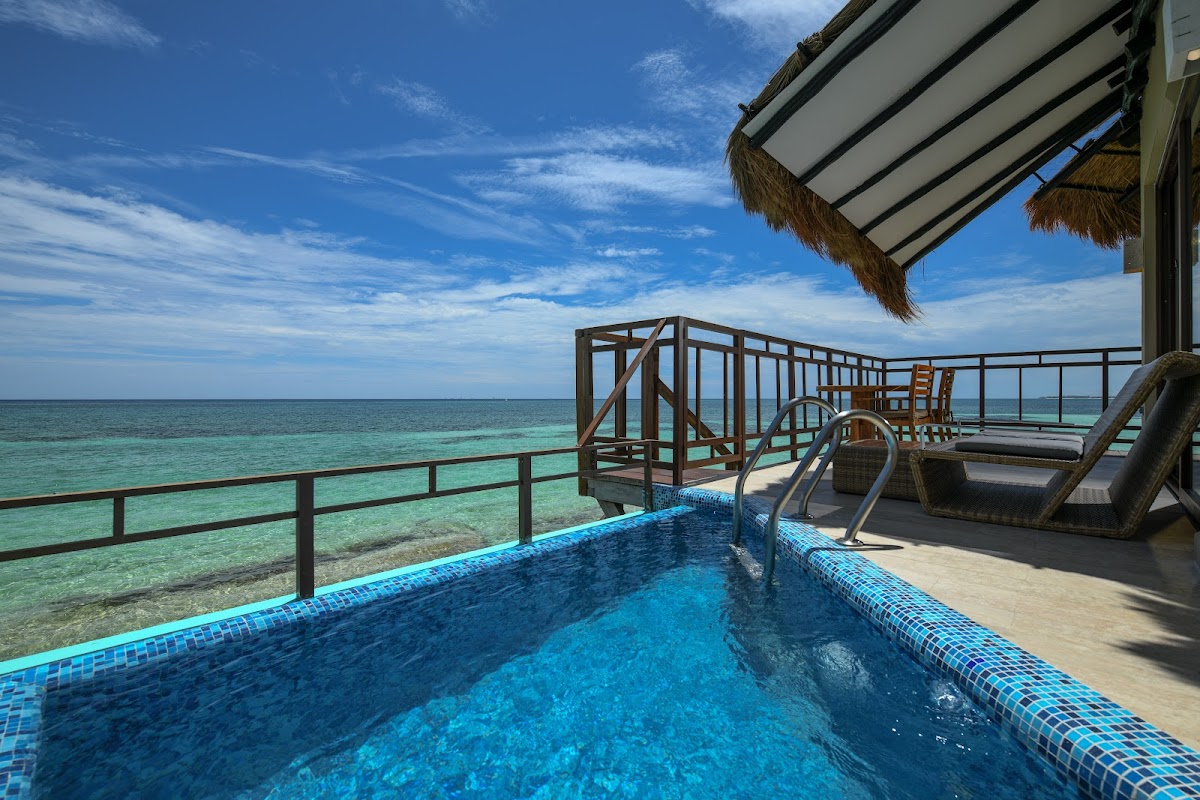 Palafitos Overwater Bungalows - Photo 3