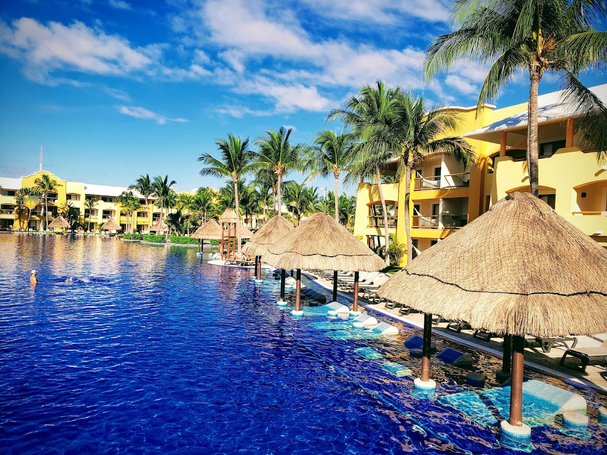 Premium Level at Barcelo Maya Palace - Photo 3