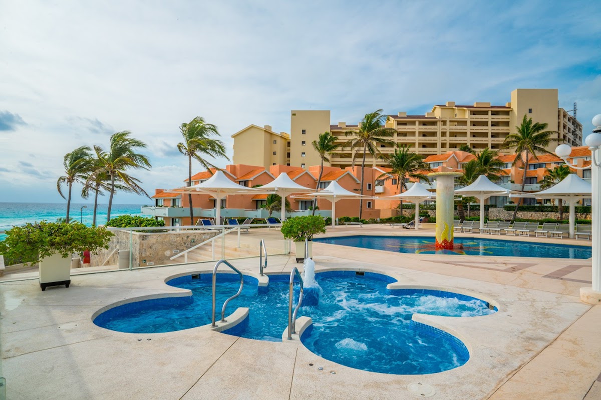 Wyndham Grand Cancun All Inclusive Resort & Villas - Photo 1